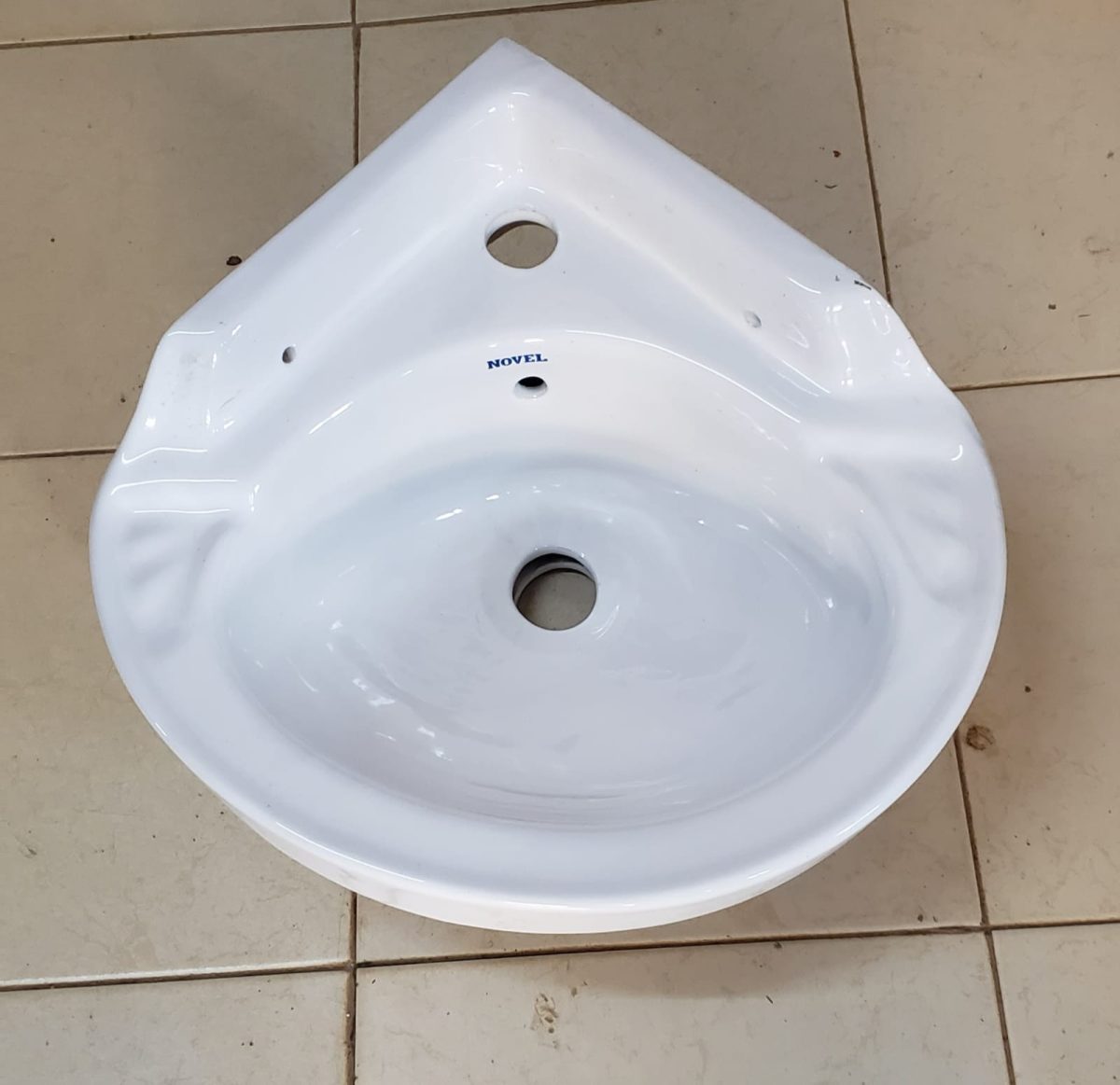 Corner Basin - Image 1